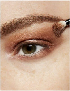 MAC Small Eye Shadow 8 MAC Small Eye Shadow -MAC Store 329 81004873 M250A20000 SOFTBROWN ALT02