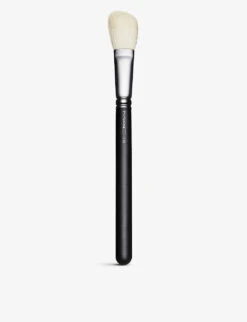MAC 168S Large Angled Contour Brush
