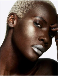 MAC Extra Dimension Skinfinish Highlighter 9g -MAC Store 329 81004873 MLGK010000 WHISPEROFGILT ALT02