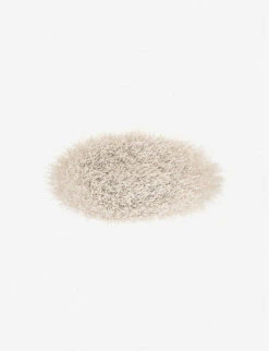 MAC 135 Large Flat Powder Brush -MAC Store 329 81004873 MXLT010001 ALT02