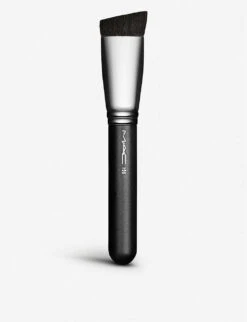MAC Flat Top Foundation Brush