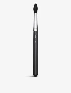 MAC 240S Large Tapered Blending Brush