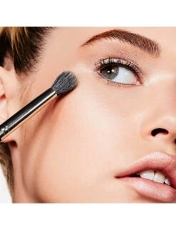 MAC Hyper Real Glow Palette -MAC Store 329 81004873 S88C010000 FLASHPLUSAWE ALT03