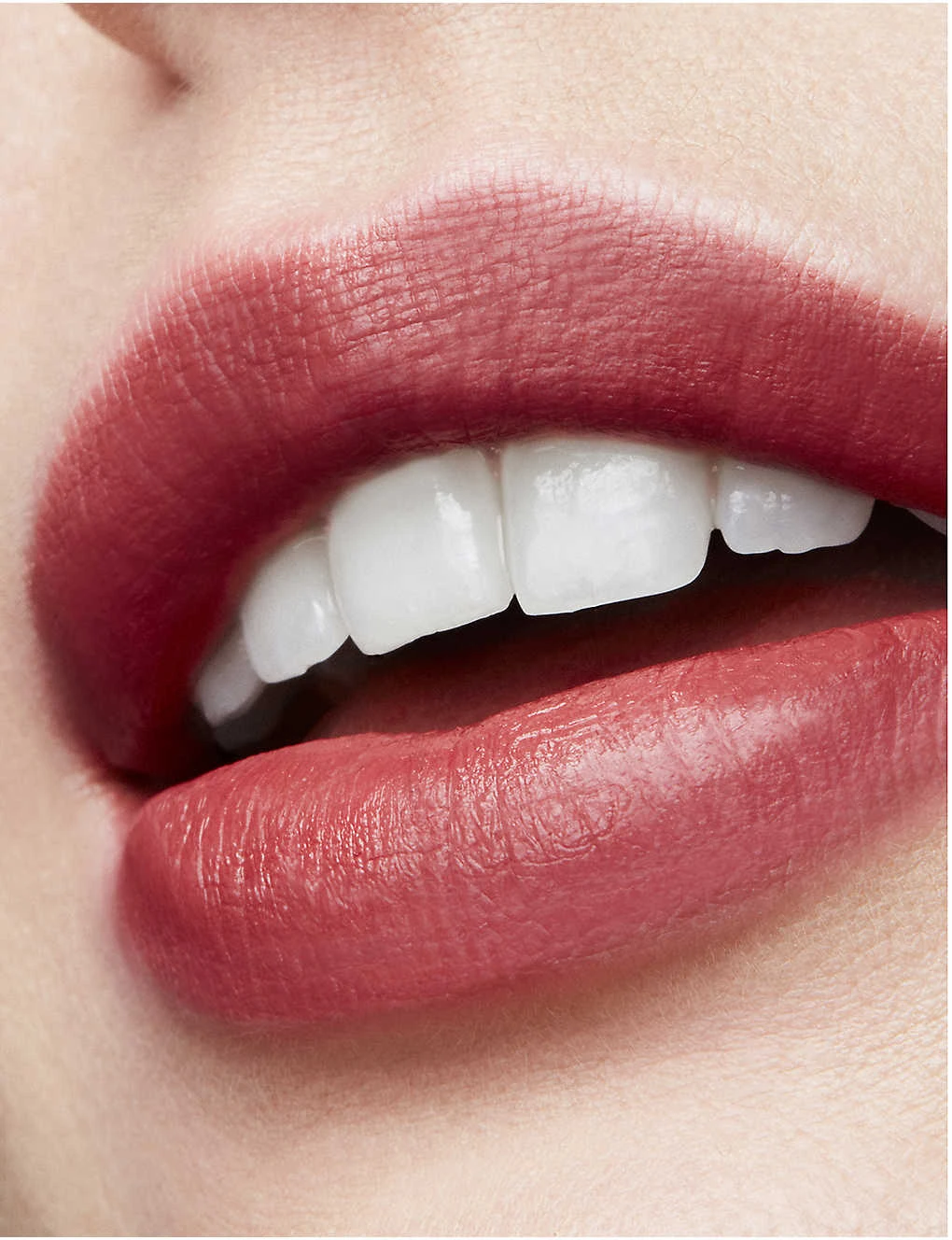 MAC Love Me Lipstick 3g 5 MAC Love Me Lipstick 3g - Image 3