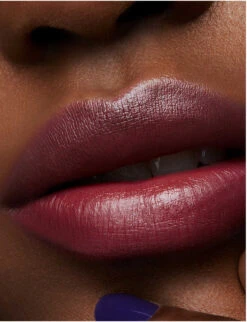 MAC Love Me Lipstick 3g 11 MAC Love Me Lipstick 3g -MAC Store 329 81004873 SG73020000 BATEDBREATH ALT05