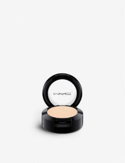 MAC Studio Finish Concealer SPF 35
