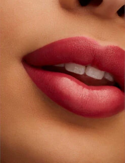 MAC Lustreglass Sheer-shine Lipstick 3g 12 MAC Lustreglass Sheer-shine Lipstick 3g -MAC Store R03815278 BEAMTHEREDONETHAT ALT04