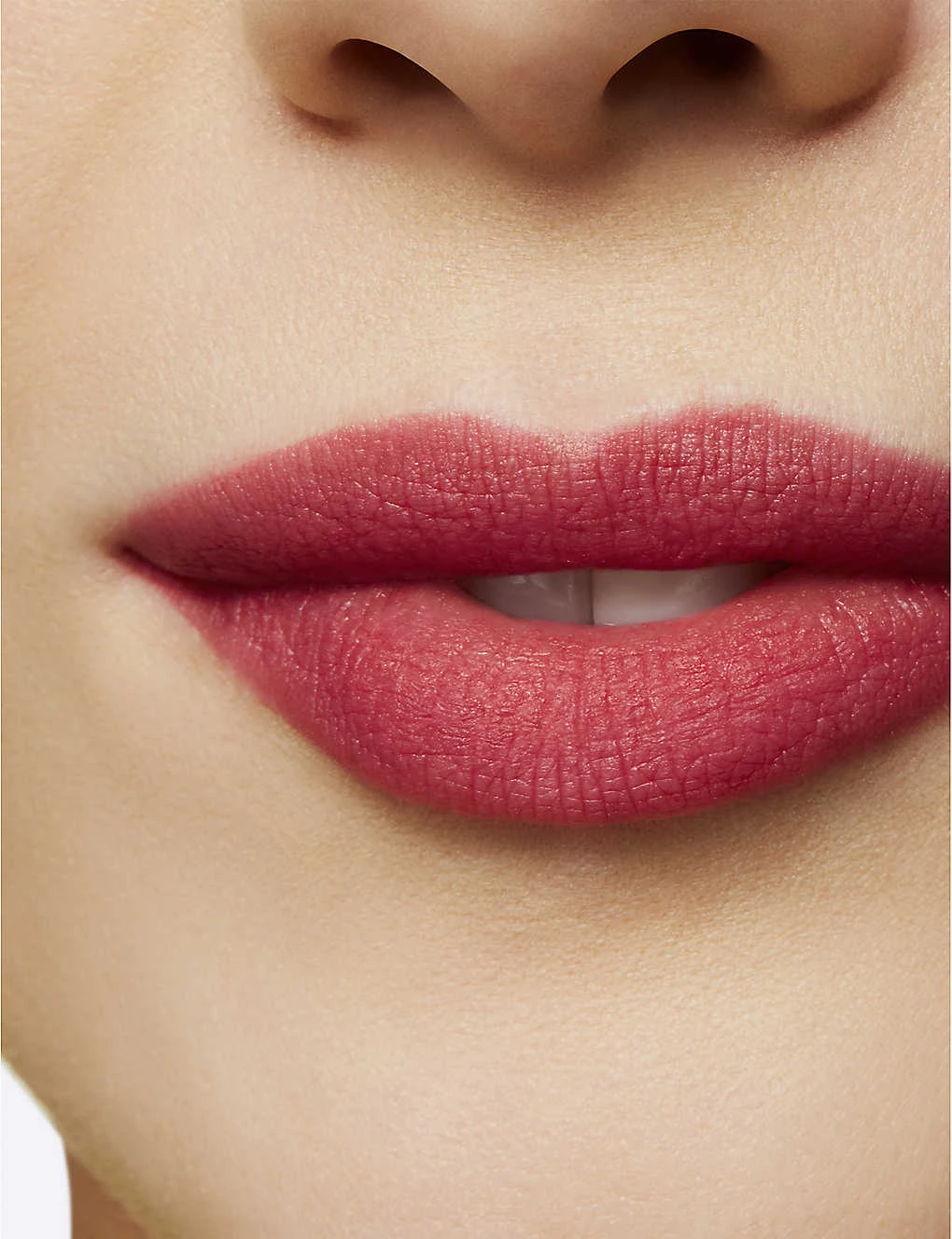 MAC Powder Kiss Liquid Lipcolour 5ml 6 MAC Powder Kiss Liquid Lipcolour 5ml - Image 4