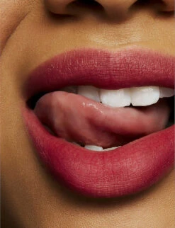 MAC Powder Kiss Liquid Lipcolour 5ml 12 MAC Powder Kiss Liquid Lipcolour 5ml -MAC Store R03817422 ELEGANCEISLEARNED ALT04