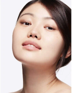 MAC Studio Radiance Illuminating Primer 30ml 8 MAC Studio Radiance Illuminating Primer 30ml -MAC Store R03906180 ALT02