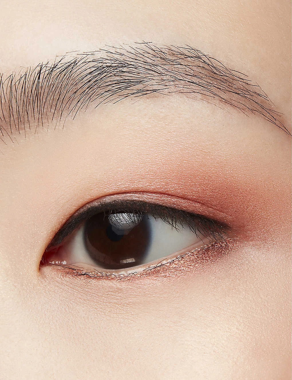 MAC Year Of Glam Eyeshadow Palette 10.4g 7 MAC Year Of Glam Eyeshadow Palette 10.4g - Image 5