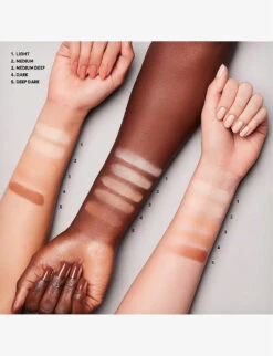 MAC Studio Fix Pro Set + Blur Weightless Loose Powder 6.5g -MAC Store R04146923 TRANSLUCENT ALT06